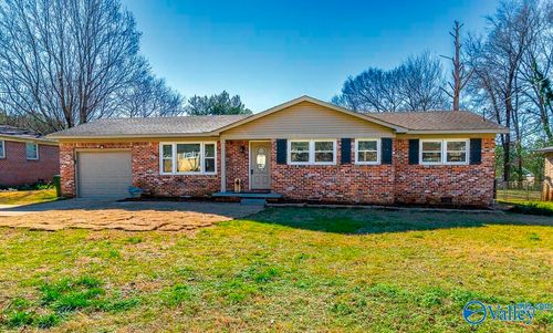 3304 Barton Ave Nw, Huntsville, AL, 35810-4202 | Card Image