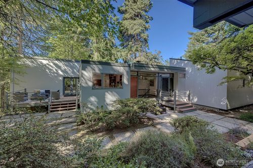 4230 W Mercer Way, Mercer Island, WA, 98040-3408 | Card Image