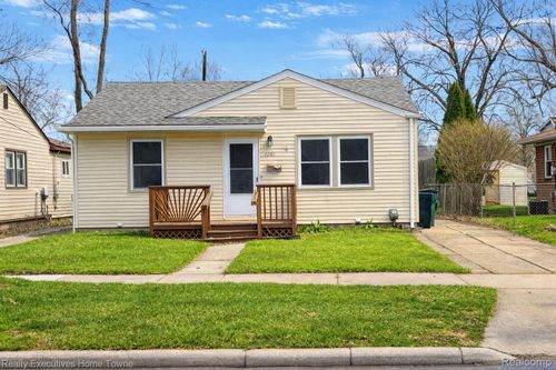 1381 E Chesterfield St, Ferndale, MI, 48220-2609 | Card Image