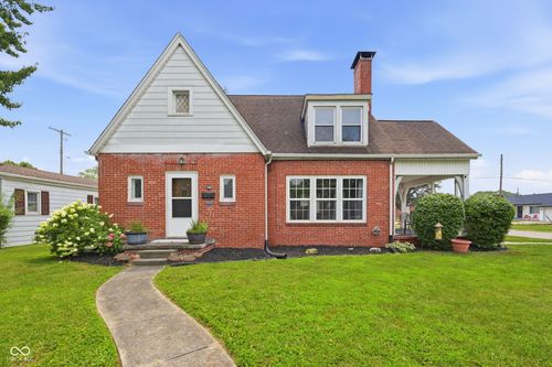 1303 16th St, Columbus, IN, 47201-5655 | Card Image