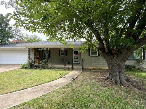 1085 W Park St, Stephenville, TX, 76401-2457 | Card Image