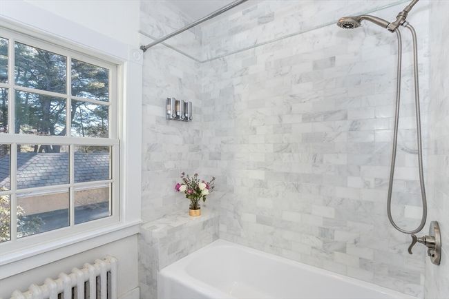204 Ridge St, House other with 6 bedrooms, 4 bathrooms and 12 parking in Millis MA | Image 26