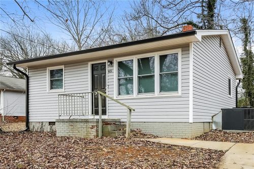 401 Hobson St, High Point, NC, 27260-5120 | Card Image