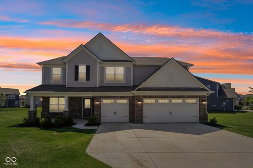 9847 Virginia Pine Dr, Fishers, IN, 46040-8812 | Card Image