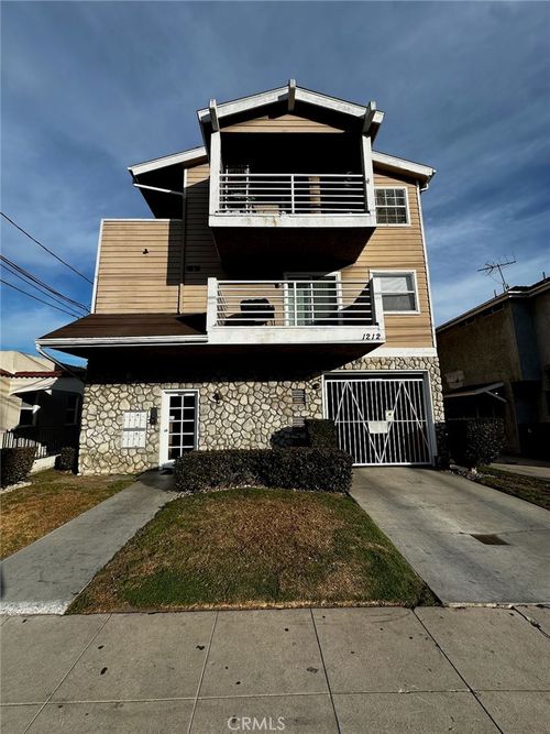 apt-201-1212 Termino Ave, Long Beach, CA, 90804-6701 | Card Image