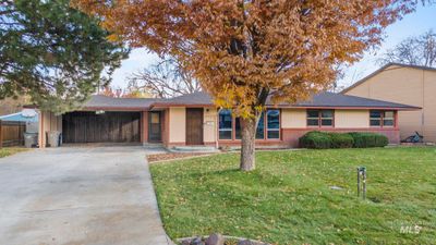 2722 N Weaver Cir, House other with 3 bedrooms, 2 bathrooms and 2 parking in Boise ID | Image 1