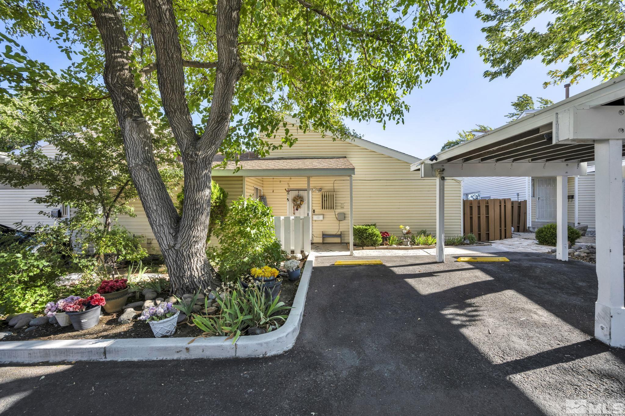 Willow Hills Cir, Reno, NV 89512