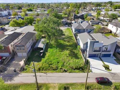 b-4921 #B Golden Forest Dr, Houston, TX, 77091-5119 | Card Image