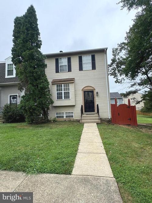 5739 S Hil Mar Cir, DISTRICT HEIGHTS, MD, 20747-2973 | Card Image