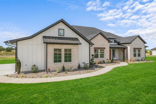 1054 Dixie Estates Way, Whitesboro, TX, 76273-2240 | Card Image
