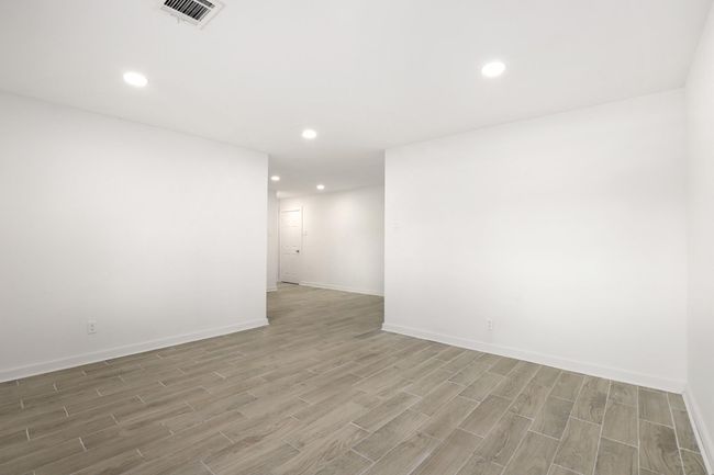 2626 Druid St, House other with 4 bedrooms, 2 bathrooms and 2 parking in Houston TX | Image 10