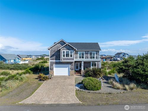 470 W Wind St Sw, Ocean Shores, WA, 98569-4005 | Card Image