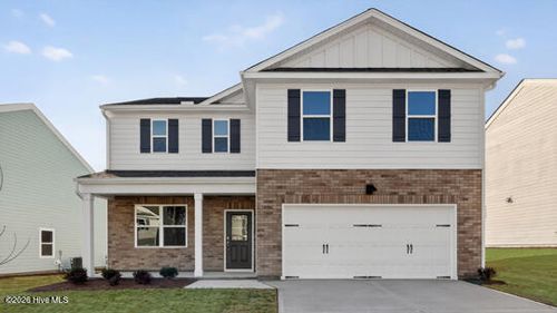 305 Maddox Dr, Aberdeen, NC, 28315-5006 | Card Image