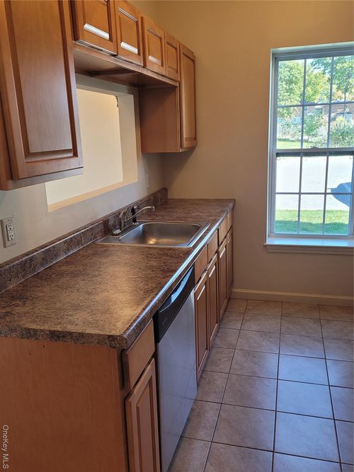 296 Ruth Ct, Middletown, NY, 10940-5321 | Card Image