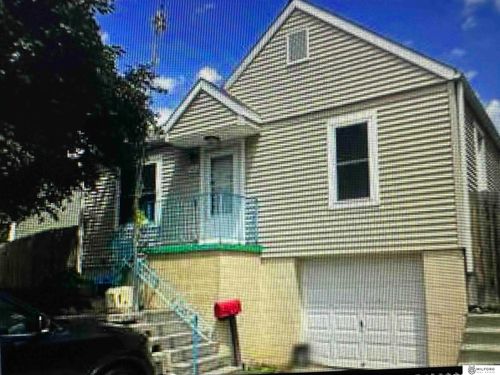 3860 Franklin St, Omaha, NE, 68111-4022 | Card Image