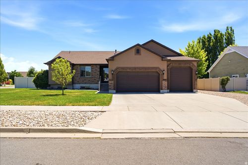 3613 100, Layton, UT, 84041-7196 | Card Image