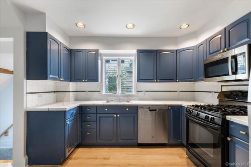 108 Midland Ave, Rye, NY, 10580-3511 | Card Image