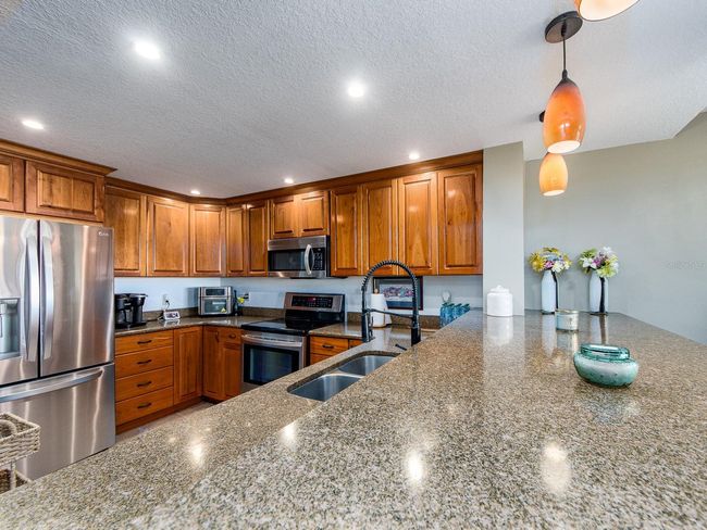 APT-800 - 51 Island Way, Condo with 2 bedrooms, 2 bathrooms and null parking in CLEARWATER BEACH FL | Image 10