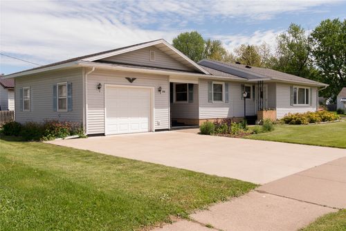 374 W Vine Street, MONDOVI, WI, 54755 | Card Image