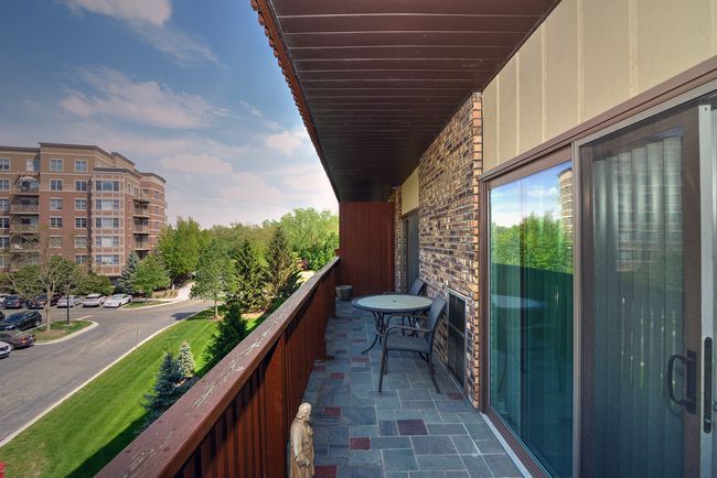 APT-310 - 120 Lakeview Dr, Condo with 2 bedrooms, 1 bathrooms and 1 parking in Bloomingdale IL | Image 25