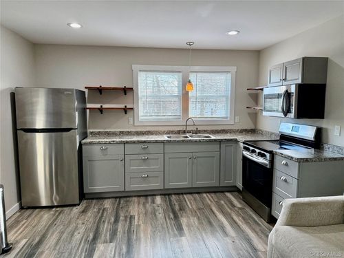 apt-1b-341 Main St, Islip, NY, 11751-3550 | Card Image