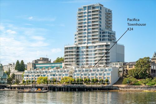 th24-38 Front St, Nanaimo, BC, V9R5H7 | Card Image