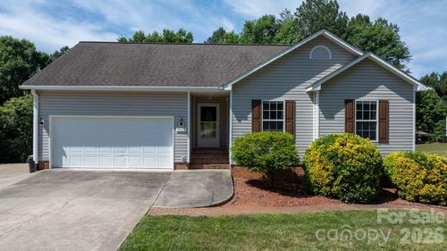 4967 Addison Ln, Hickory, NC, 28601-8914 | Card Image