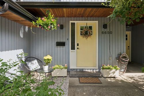 6650 Nelson Ave, West Vancouver, BC, V7W2B1 | Card Image