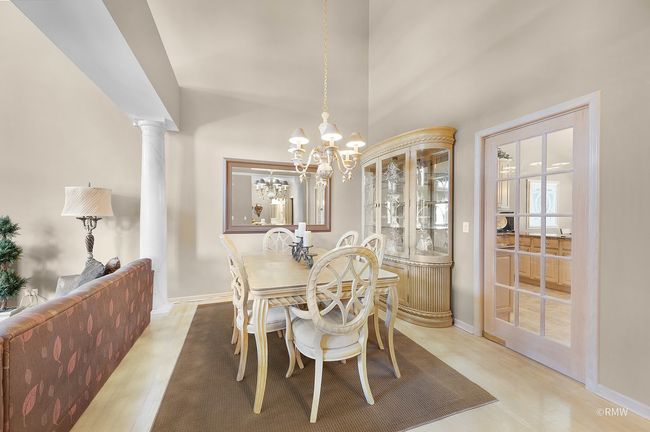 347 Saint Andrews Dr, Townhouse with 3 bedrooms, 4 bathrooms and 7 parking in Wood Dale IL | Image 9