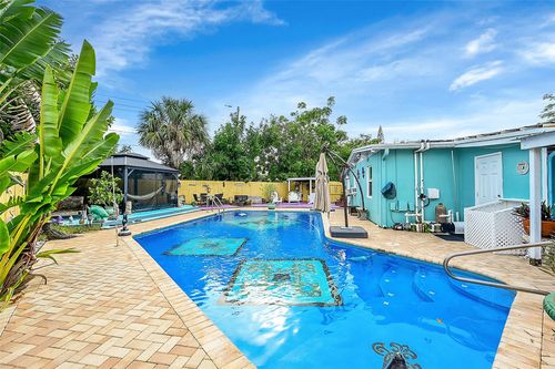 264 Ne 44th Ct, Deerfield Beach, FL, 33064 | Card Image