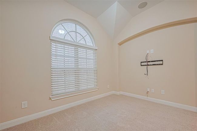 4914 Woodbury Mill Dr, House other with 4 bedrooms, 2 bathrooms and 2 parking in Spring TX | Image 10