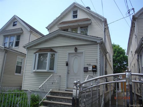 9058 199th St, Hollis, NY, 11423-2703 | Card Image