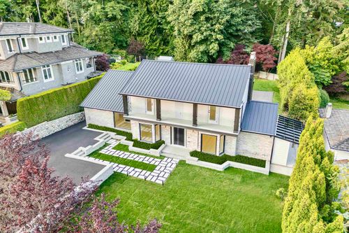 2050 Westdean Cres, West Vancouver, BC, V7V3Z9 | Card Image