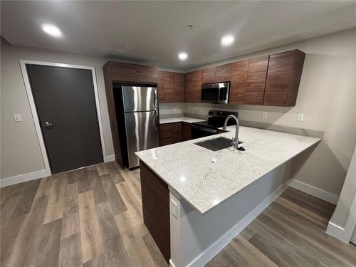 111-4424 S Texas Ave, ORLANDO, FL, 32839 | Card Image