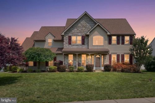 18 Ferndale Rd, SEVEN VALLEYS, PA, 17360-9660 | Card Image