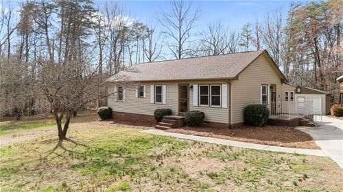 8826 Colgate Rd, Stokesdale, NC, 27357-9262 | Card Image