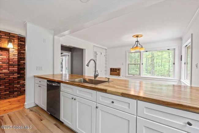 100 Schnackenberg Rd, House other with 5 bedrooms, 4 bathrooms and 25 parking in Ghent NY | Image 6