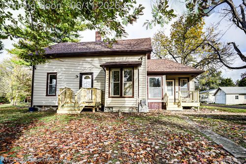 504 2nd St, Oxford, MI, 48371-1512 | Card Image