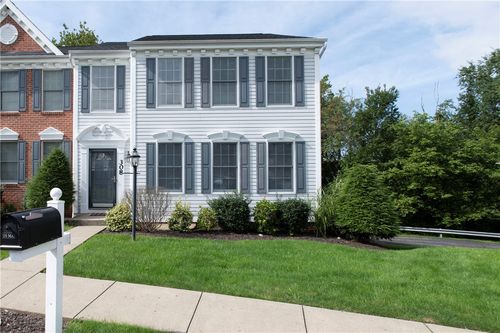 308 Trotwood Dr, Coraopolis, PA, 15108-8902 | Card Image