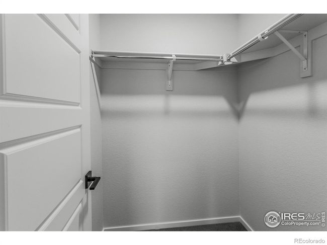 WALK IN CLOSET | Image 28