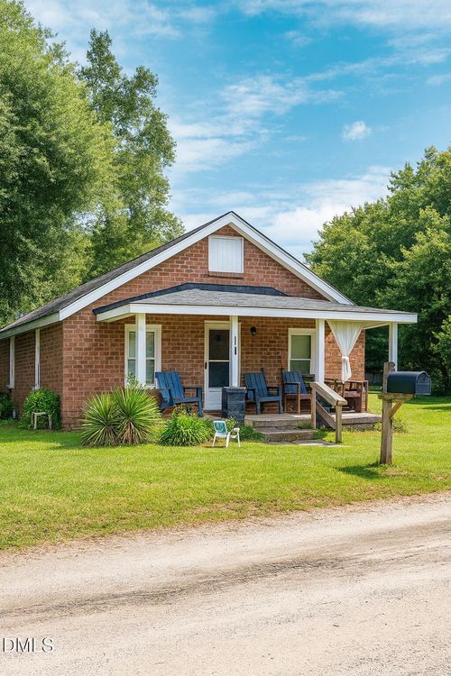 1300 Railroad St, Henderson, NC, 27536-2747 | Card Image