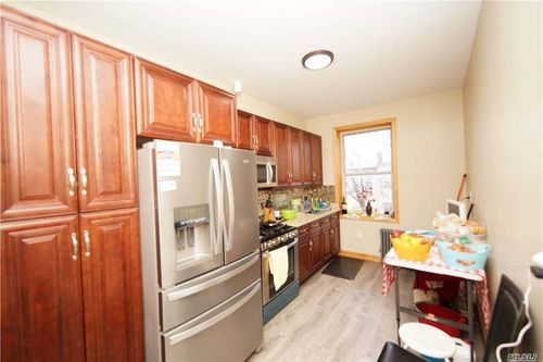 21 Charlotte St, Ridgewood, NY, 11385-1036 | Card Image