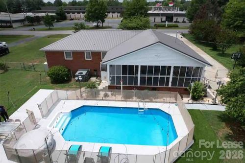 3117 Smith Farm Rd, Matthews, NC, 28104-5043 | Card Image
