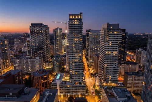1805-161 Roehampton Ave, Toronto, ON, M4P0C8 | Card Image