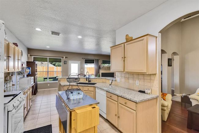 16730 Spring Barker Dr, House other with 4 bedrooms, 3 bathrooms and 2 parking in Cypress TX | Image 11