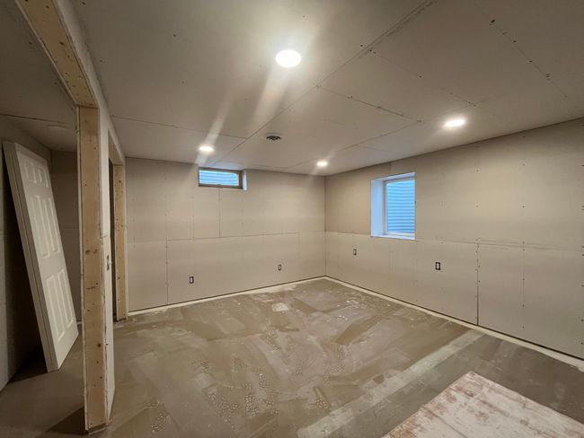 2nd bedroom lower level | Image 27