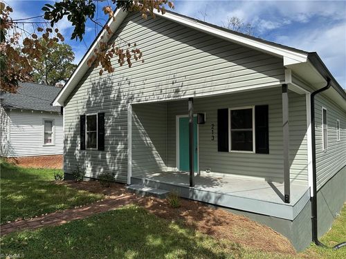 213 E Monmouth St, Winston-Salem, NC, 27127-3007 | Card Image