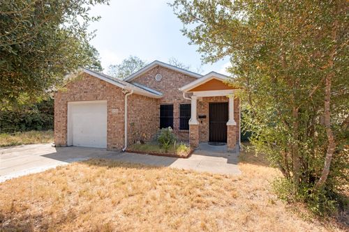 1720 Pueblo St, Dallas, TX, 75212-3811 | Card Image