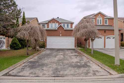 5357 Floral Hill Crescent, Mississauga, ON, L5V1V2 | Card Image