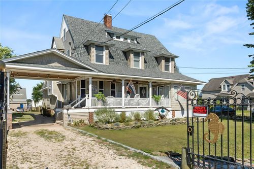 91 Ocean Ave, Islip, NY, 11751-4210 | Card Image